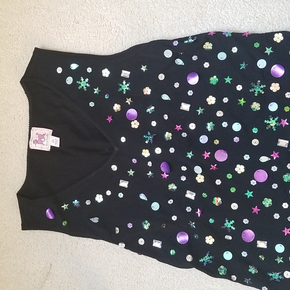 Pink poodle dazzling top.  Size M - Picture 2 of 4